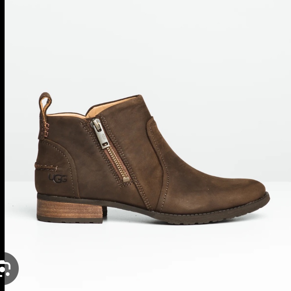 UGG Short botties